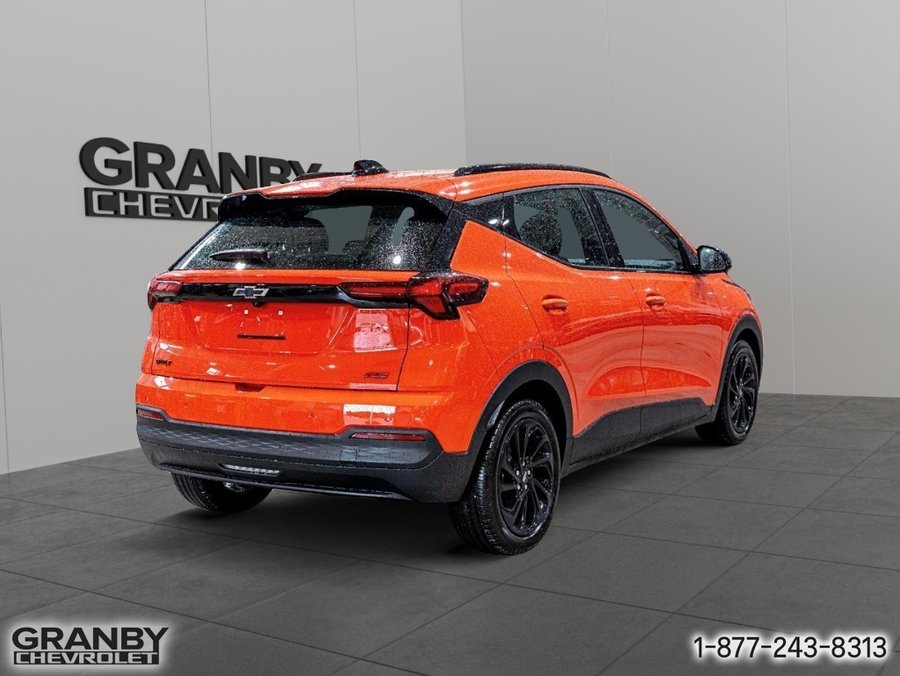 2027 CHEVROLET Bolt 2027 HABANERO ORANGE