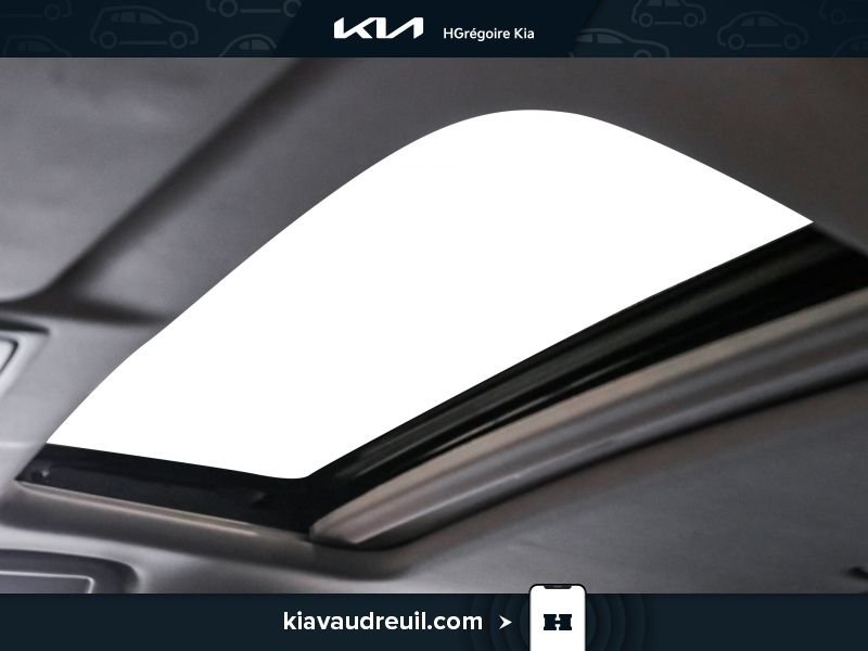 2018 Honda CRV White Laval - photo #12