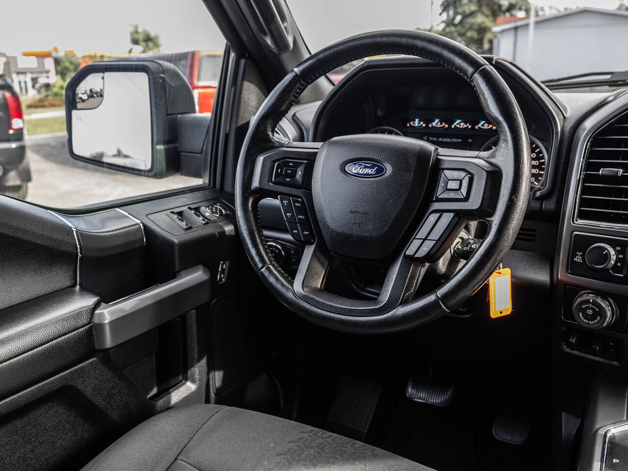 2018 Ford F-150 Grey Sainte-Julienne - photo #24