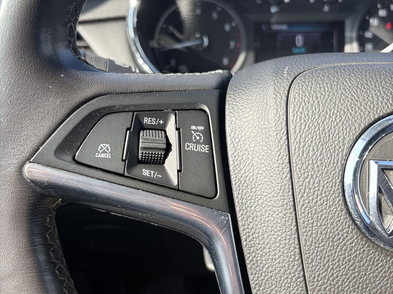 BUICK ENCORE PREFERRED Privilégiée 4 portes TI 2019 Gatineau - photo #4