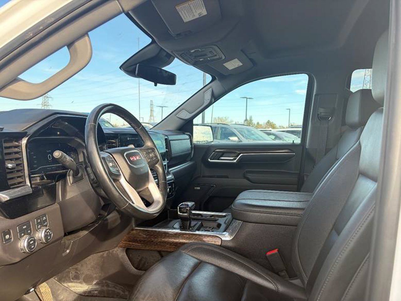 2024 GMC Sierra 1500 4WD Crew Cab 147 Elevation White Sherwood Park - photo #5