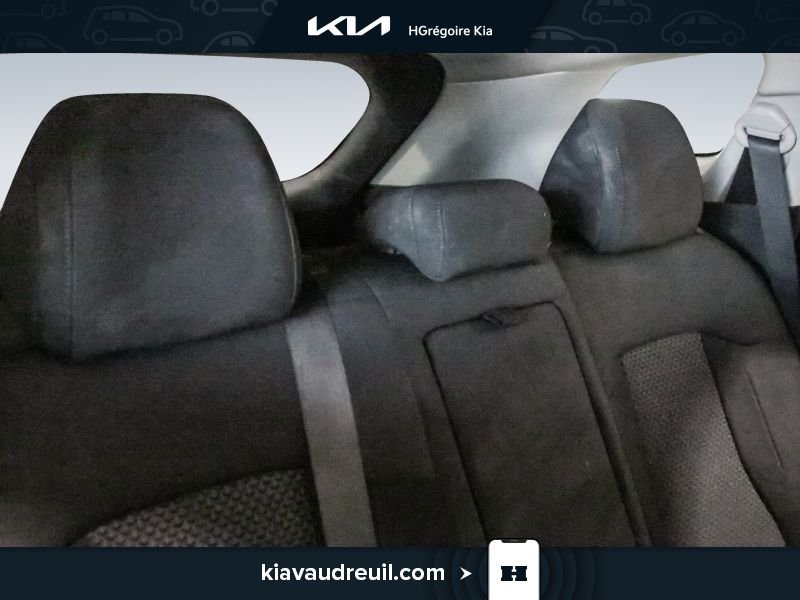 2023 Kia Sportage White Saint-Eustache - photo #24