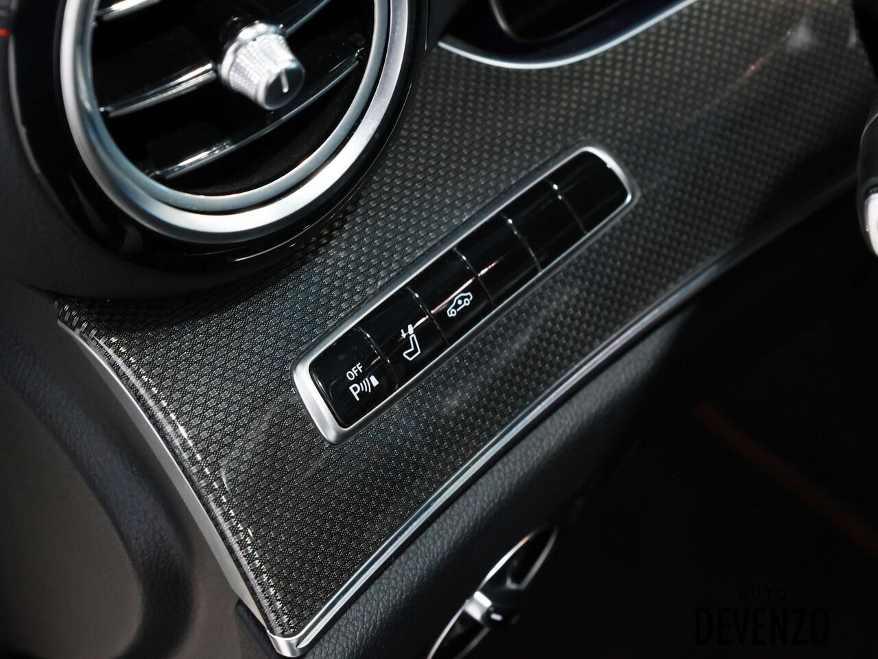 2019 Mercedes-Benz E-Class White Saint-Eustache - photo #15