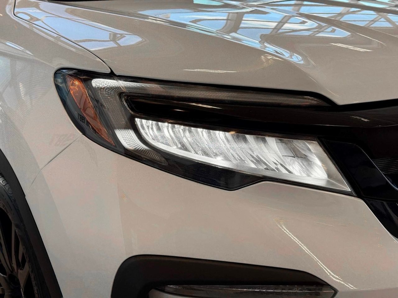 2022 Honda Pilot White Notre-Dame-des-Prairies - photo #6