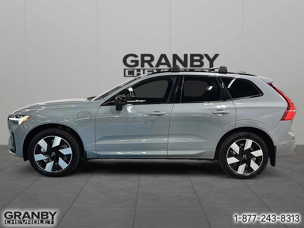 2024 Volvo XC60 Recharge Plus Dark Theme | G3874 Beige Granby - photo #7