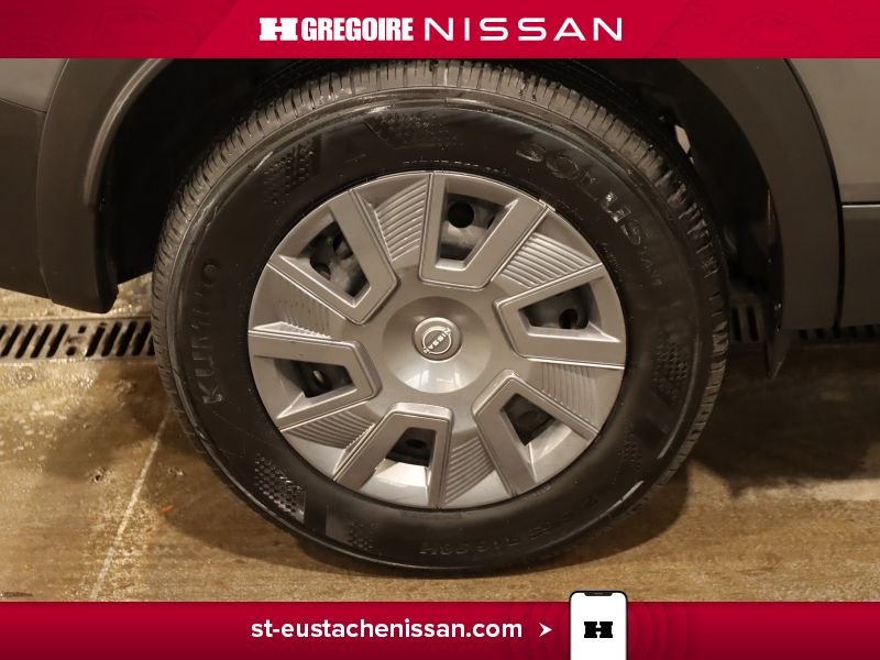 Nissan Kicks 2025 Gris Saint-Eustache - photo #23