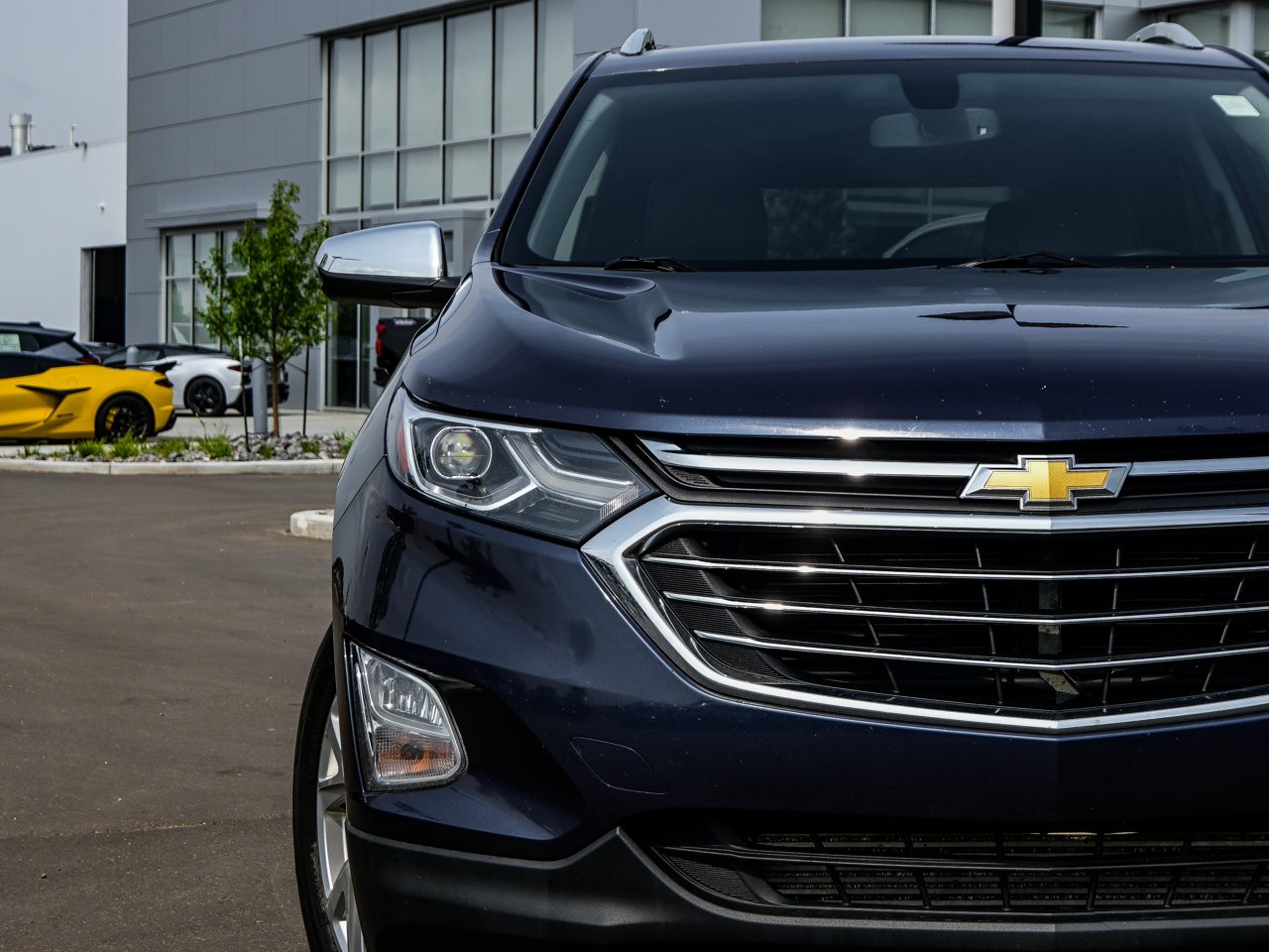 2018 Chevrolet Equinox AWD 4dr Premier w/3LZ Blue Sherwood Park - photo #4