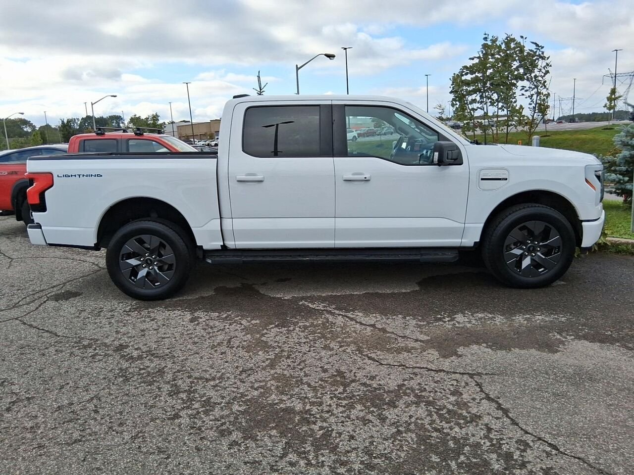 2023 Ford F-150 Lightning XLT STANDARD RANGE White Québec - photo #1
