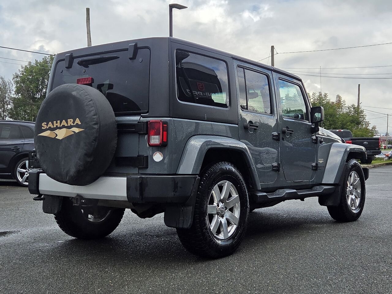 Jeep Wrangler Unlimited Sahara 2015 Gris Granby - photo #6