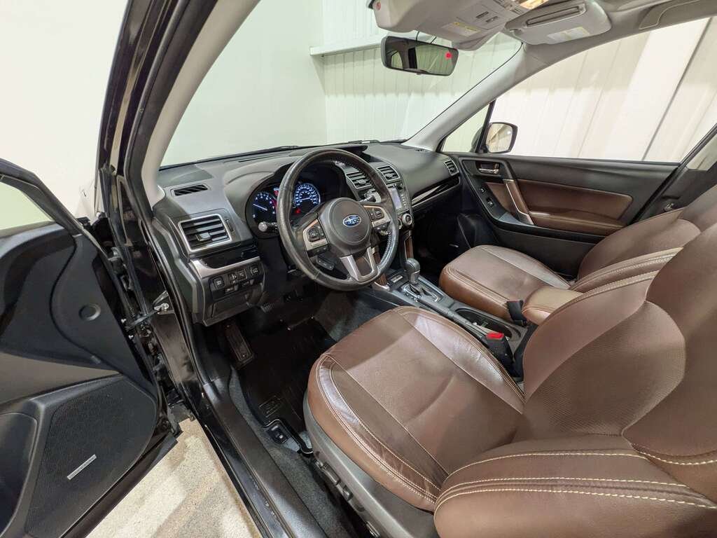 Subaru Forester 2018 Noir Val-David - photo #10