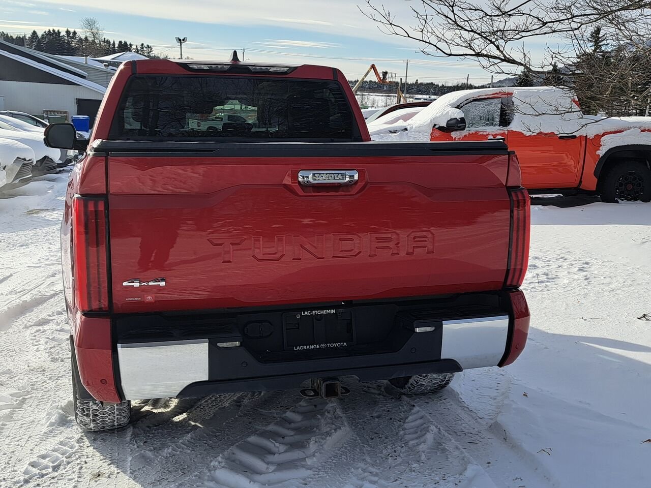 Toyota Tundra Limited CrewMax 4x4 2023 Rouge supersonique Lac-Etchemin - photo #3