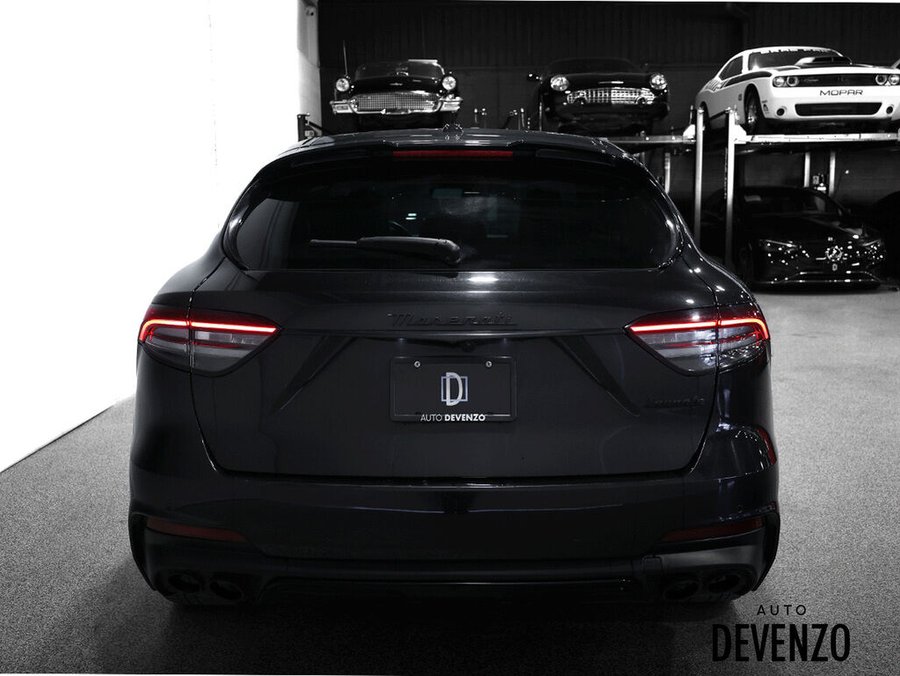 2022 Maserati Levante 2022 Black