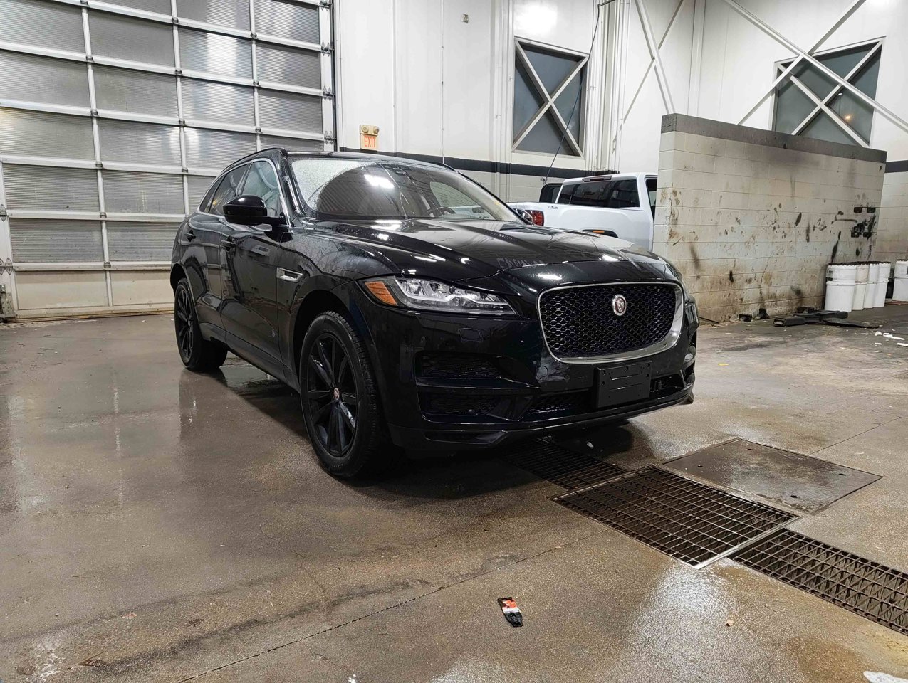 2018 Jaguar F-PACE 20d AWD Prestige Black Sherwood Park - photo #5