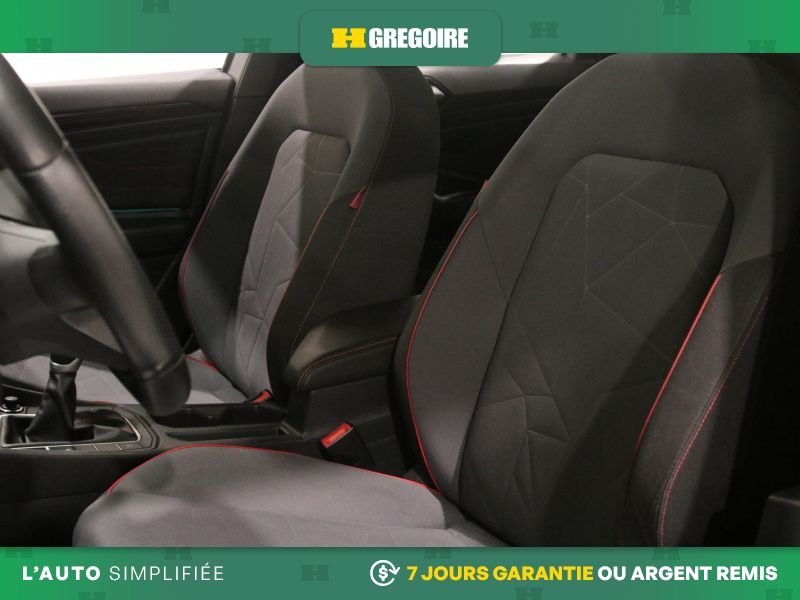 Volkswagen Jetta 821993 | 40th Anniversary Edition MANUEL TOIT NAV MAGS CAM 2024 Gris Laval - photo #13