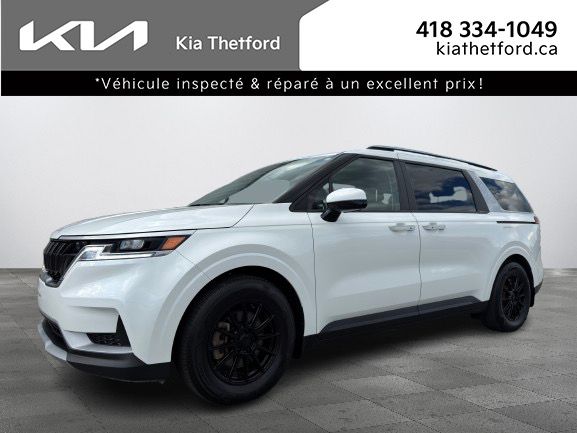 White 2024 Kia Carnival Minivan  Automatic