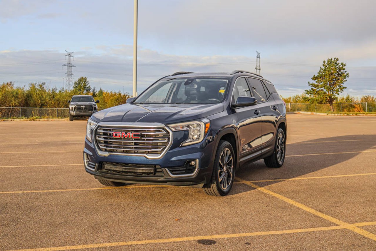 2022 GMC Terrain AWD 4dr SLT Blue Sherwood Park - photo #3