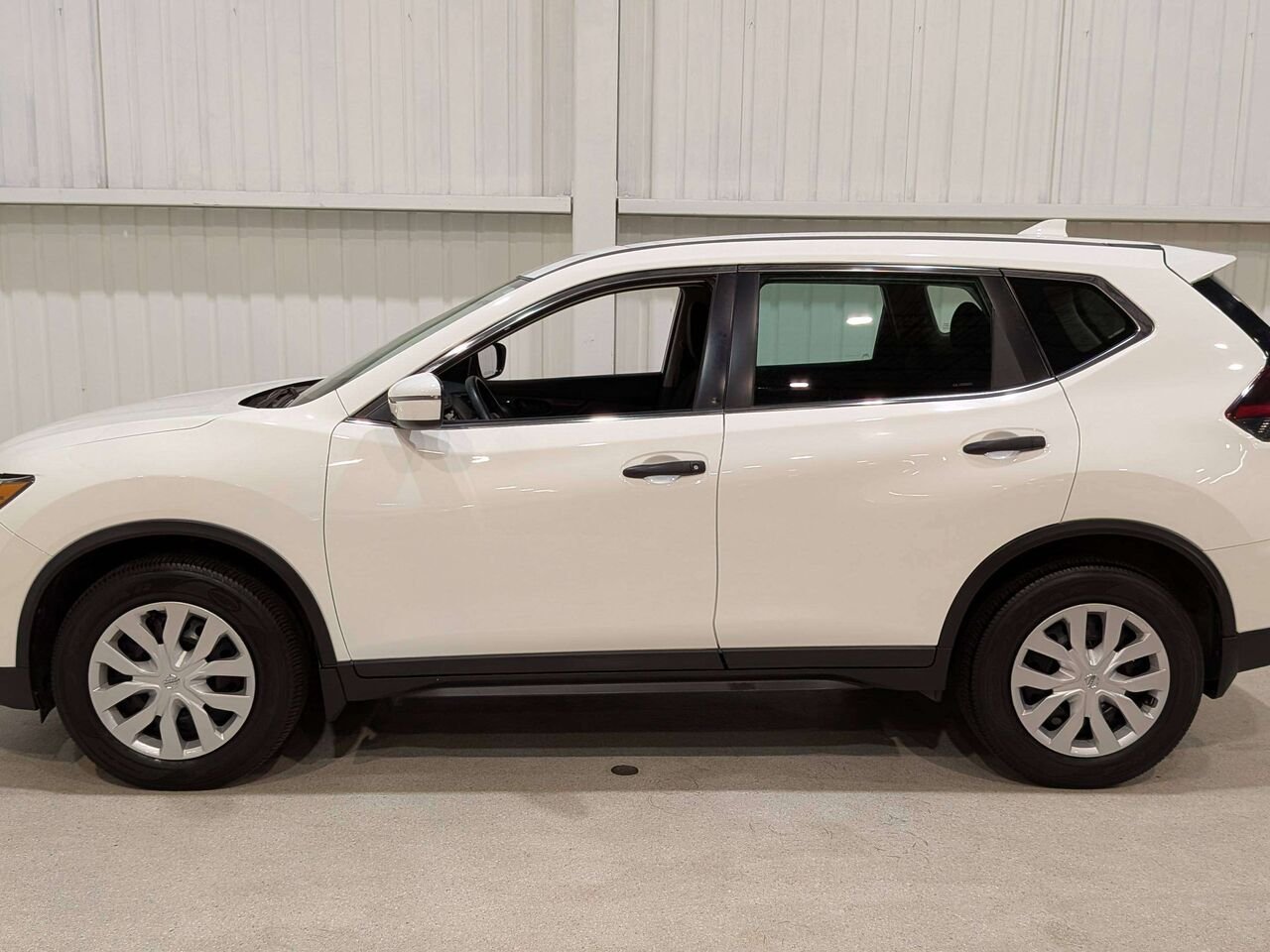 2020 Nissan Rogue FWD S White Val-David - photo #4