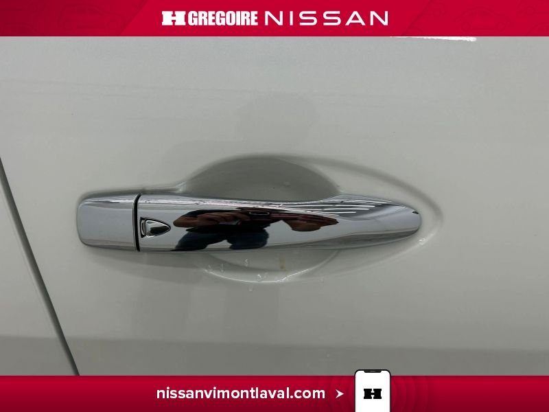 2023 Nissan Maxima White Saint-Eustache - photo #12