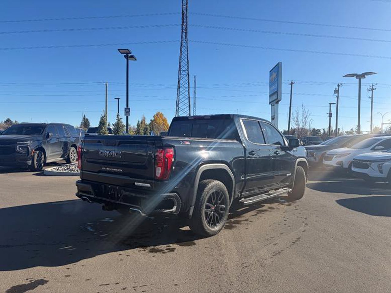 2024 GMC Sierra 1500 4WD Crew Cab 147 Elevation Black Sherwood Park - photo #4