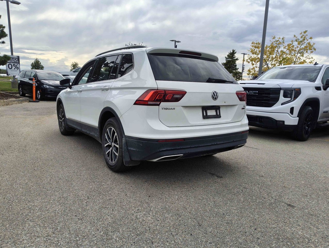 2018 Volkswagen Tiguan Comfortline 4MOTION White Sherwood Park - photo #4