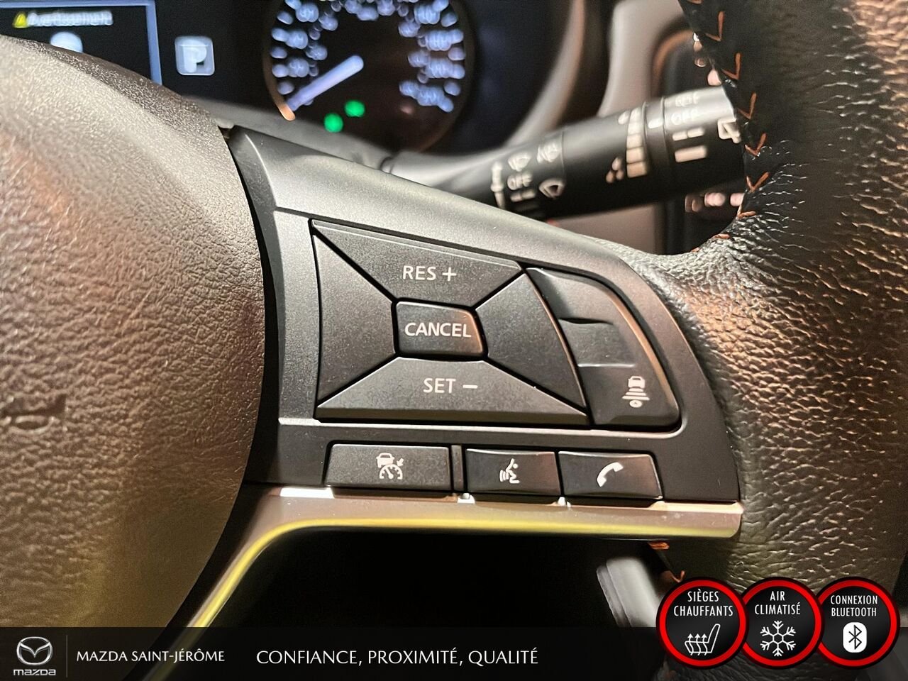 2023 Nissan Kicks Grey Ste-Agathe des Monts - photo #15