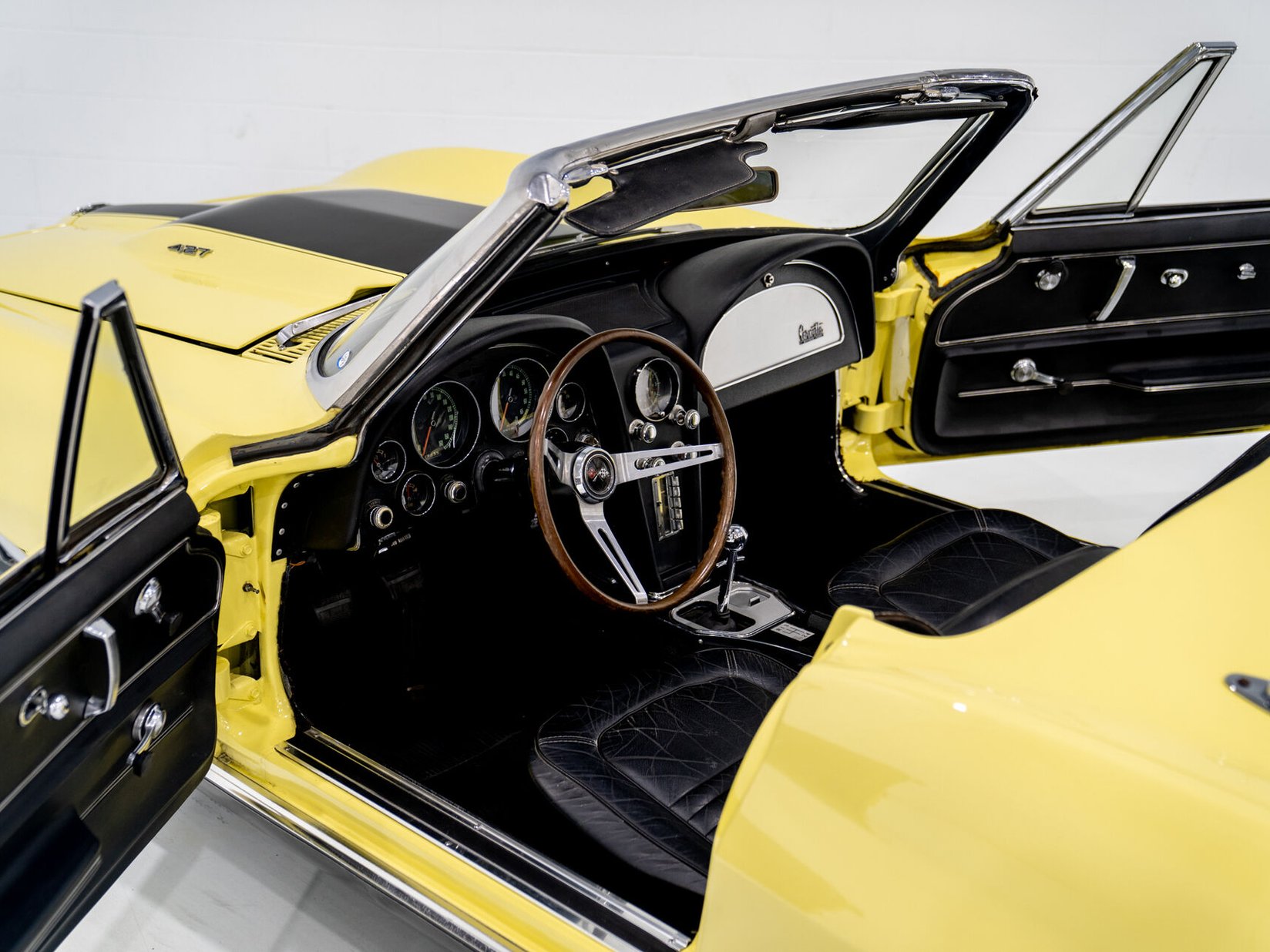 Chevrolet Corvette 1967 Jaune Montréal - photo #14