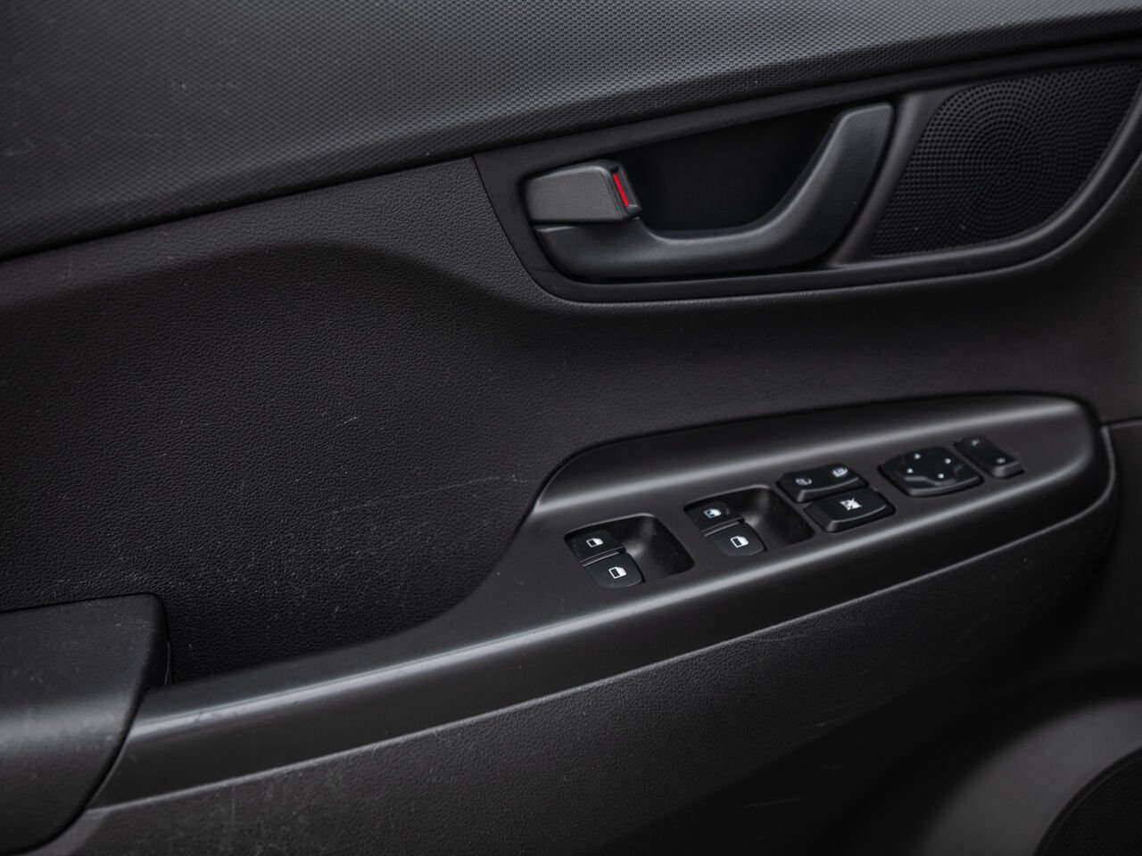 2020 Hyundai Kona White Sainte-Julienne - photo #8
