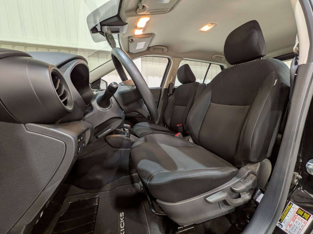 2024 Nissan Kicks S FWD Black Val-David - photo #1