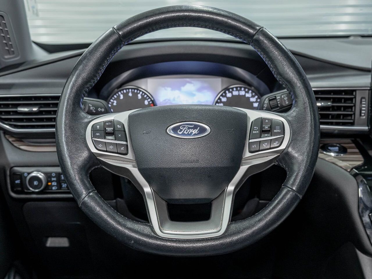 2023 Ford Explorer LIMITED 4WD *TOIT* CUIR *CAM 360* B&O *SIEGES VENT White Saint-Jérôme - photo #14