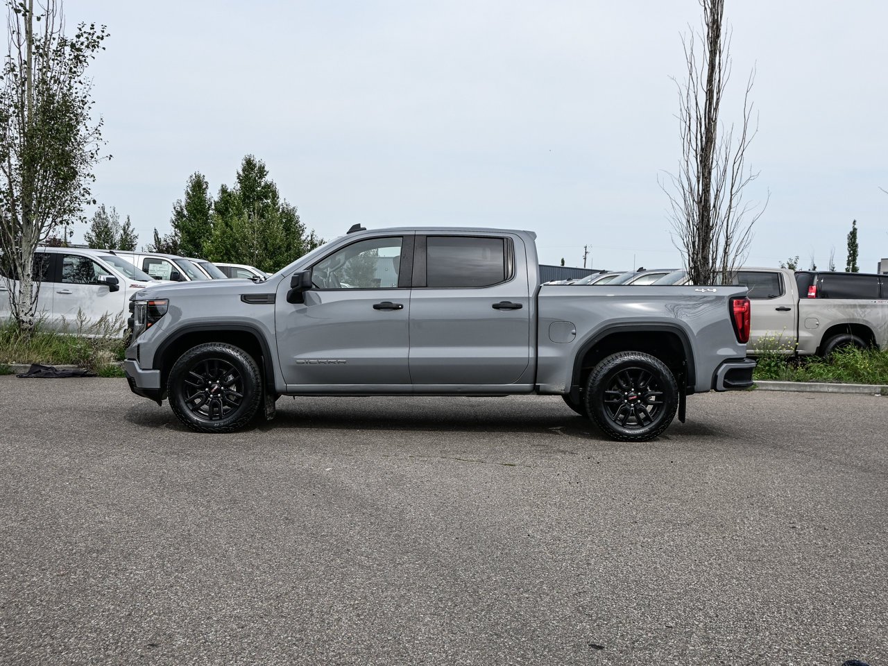 2024 GMC Sierra 1500 4WD Crew Cab 147 Pro Grey Sherwood Park - photo #9