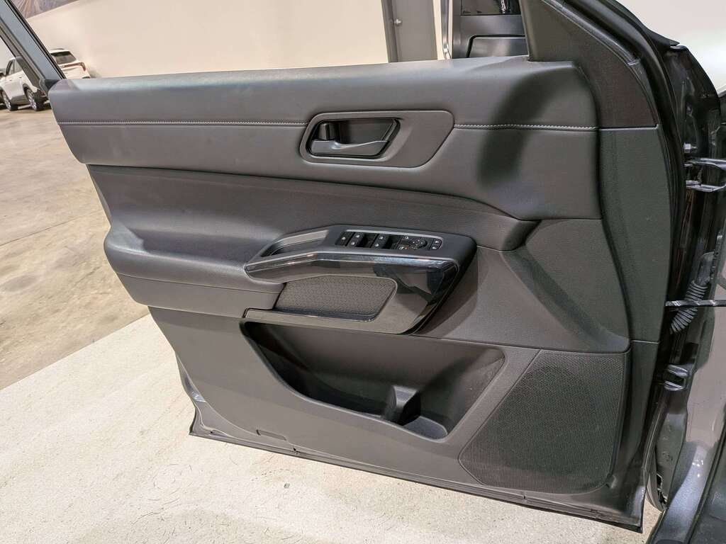 Nissan Pathfinder 2024 Gris Val-David - photo #33