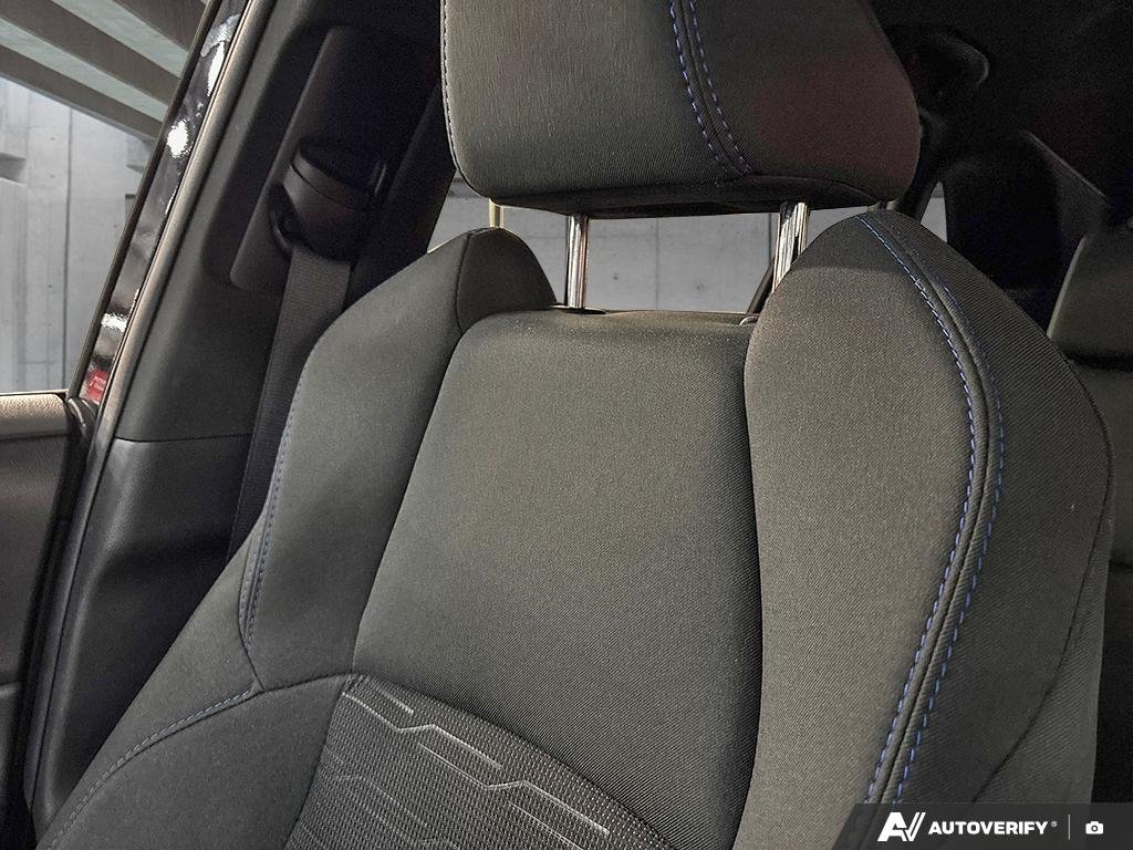 2022 Toyota RAV4 2602099A | Hybrid SE, well maintained, local trade Black Edmonton - photo #19