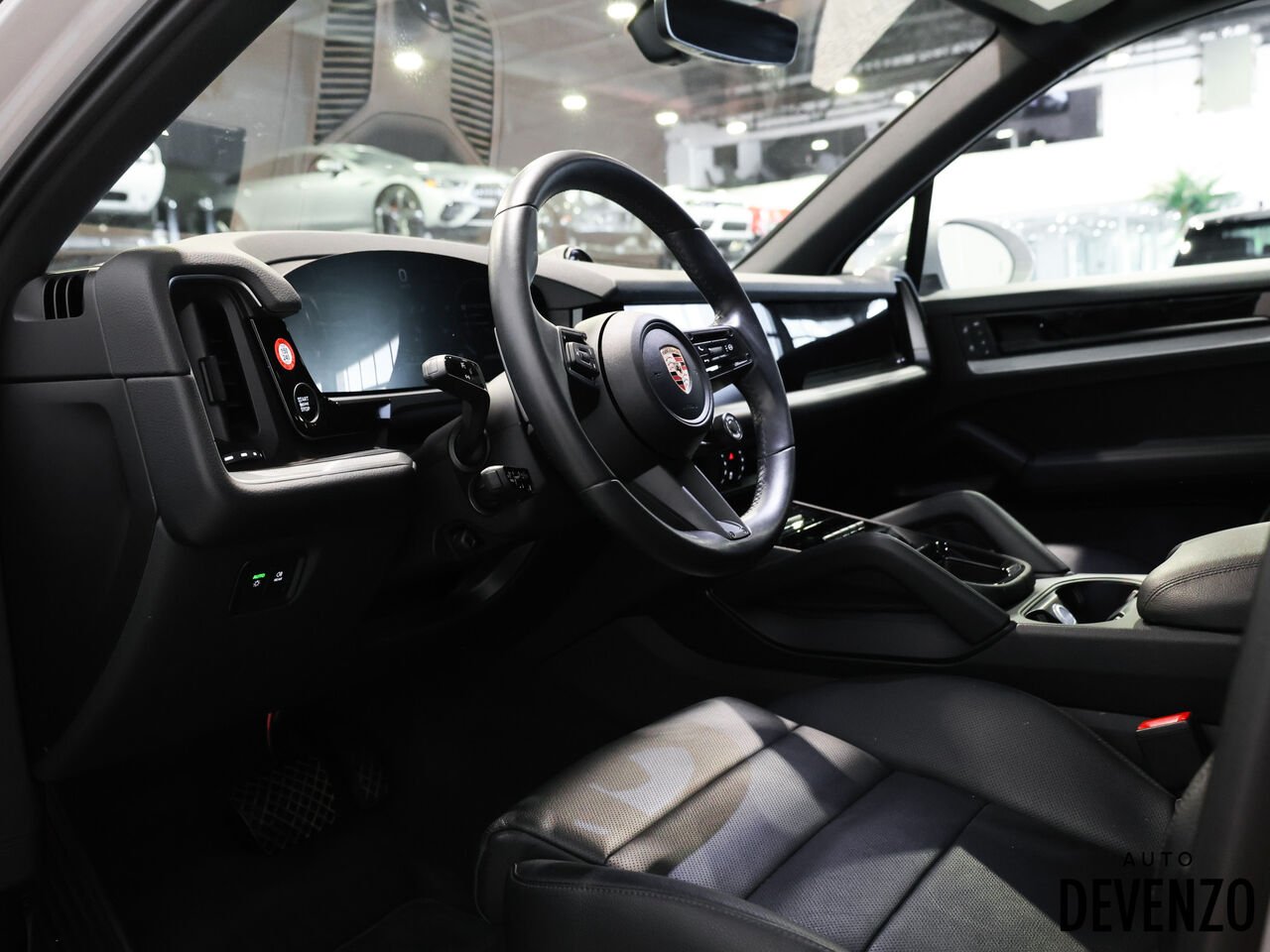2025 Porsche Cayenne Grey Saint-Eustache - photo #10