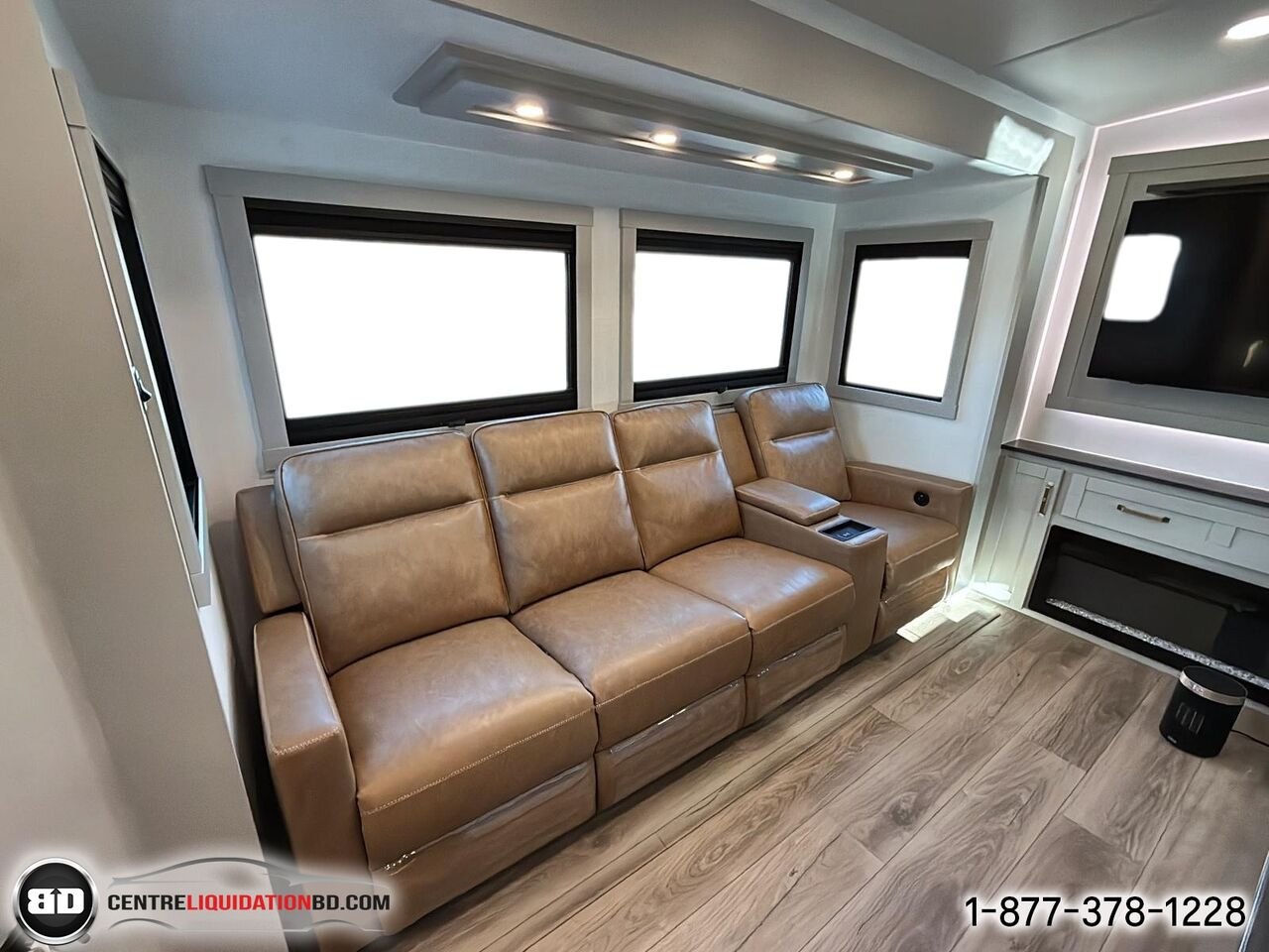 BRINKLEY Z295 | ACCOMODATION 2025 Blanc Granby - photo #10