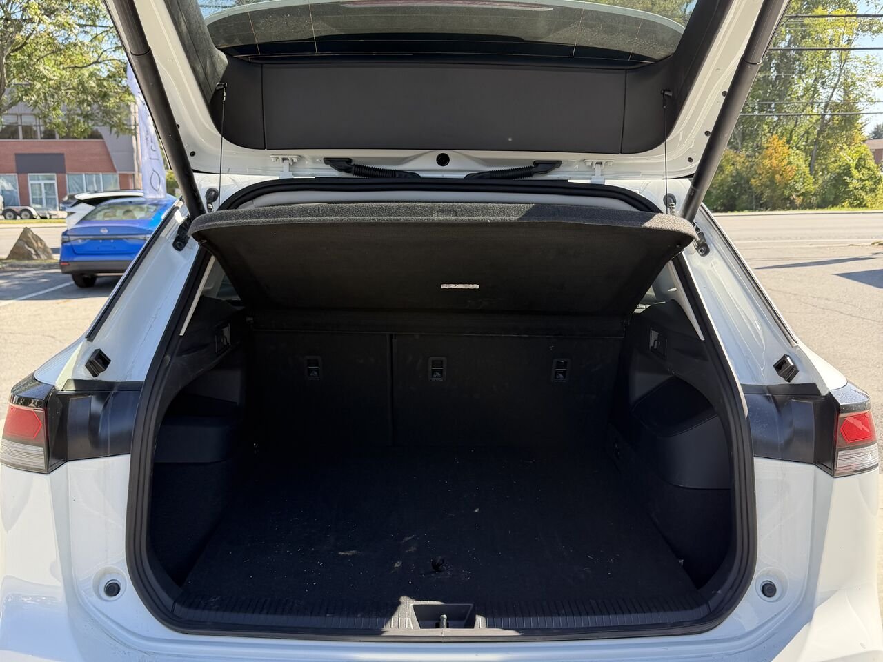 2026 Volkswagen Tiguan Comfortline 4MOTION White Châteauguay - photo #23
