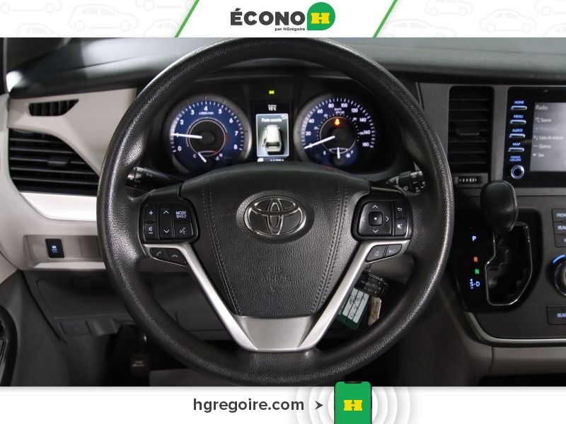 2020 Toyota Sienna White Blainville - photo #18