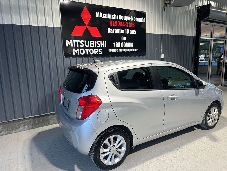 Chevrolet Spark LT à hayon 4 portes CVT avec 1LT 2020 Gris