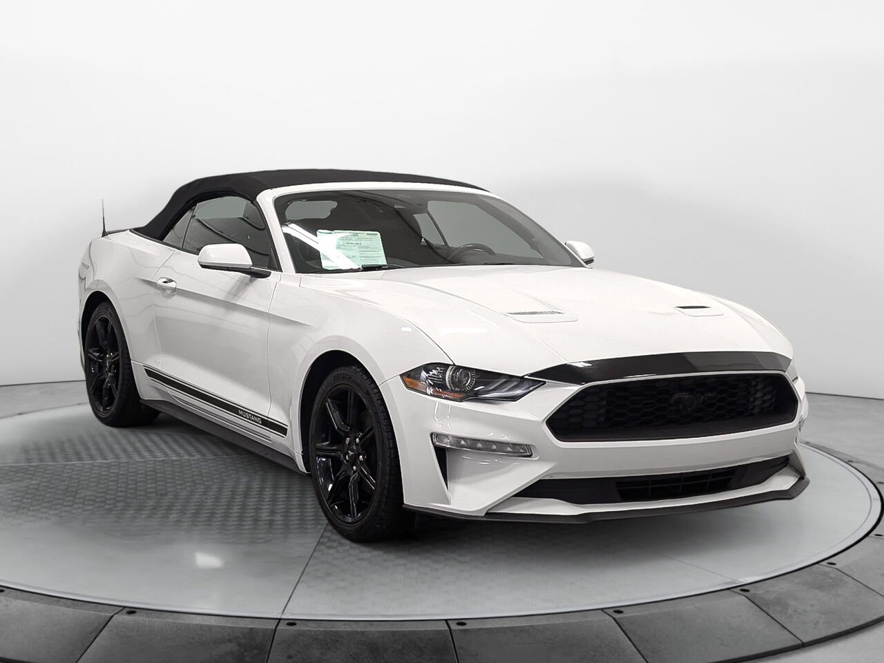 2020 Ford MUSTANG 2.3L EcoBoost Convertible Groupe 101A White Sherbrooke - photo #2