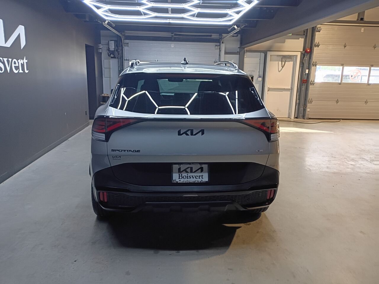 2025 Kia Sportage Grey Blainville - photo #6