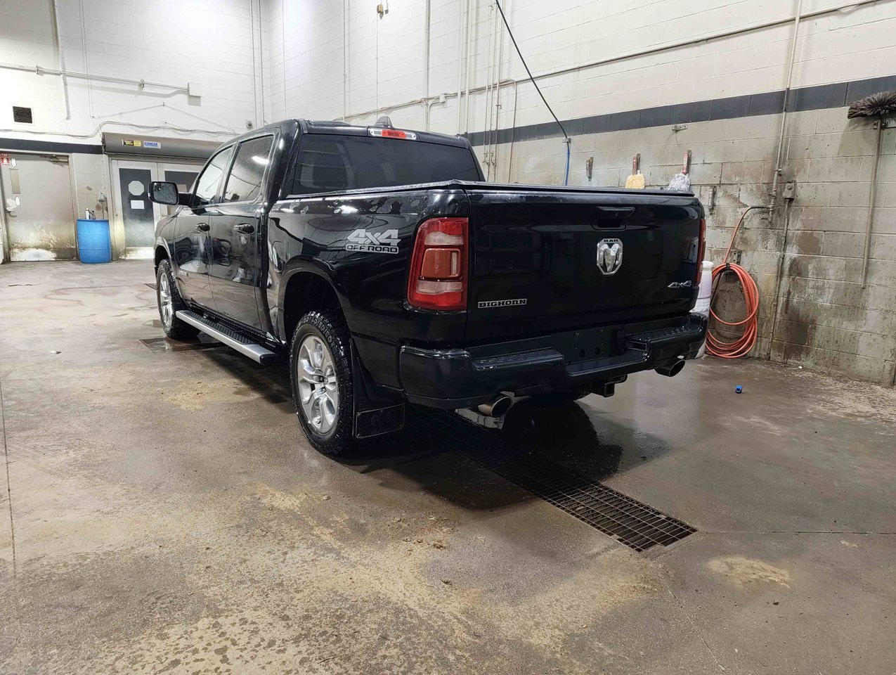 2019 Ram 1500 Big Horn 4x4 Crew Cab 5'7 Box Black Sherwood Park - photo #4