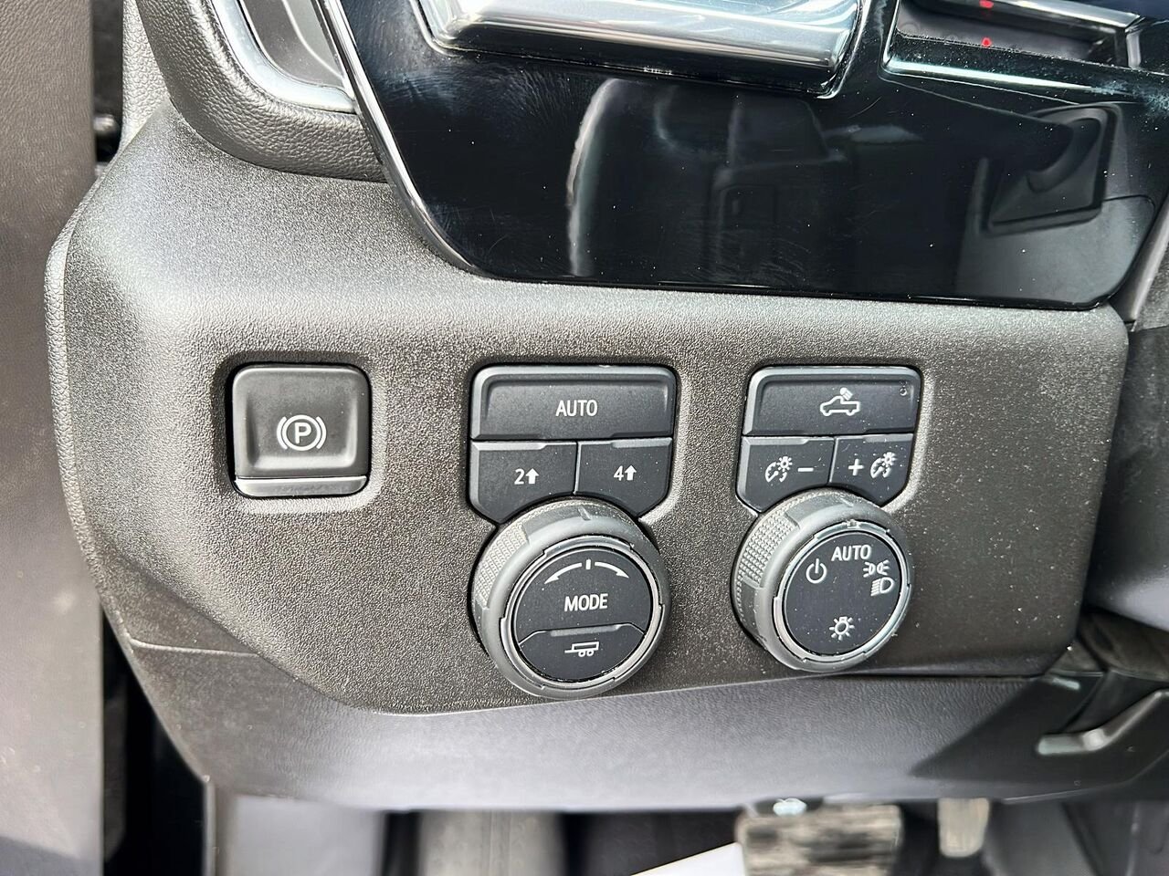 2022 Chevrolet Silverado 1500 Black Québec - photo #34