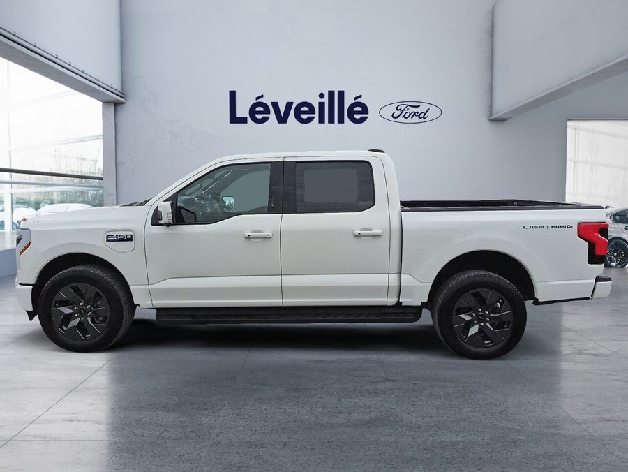Ford F-150 Lightning LARIAT 511A ** GROSSE BATTERIE ** MAX TOW ** PROPOWER 9.6KW ** 5,5 pi 2024 Blanc