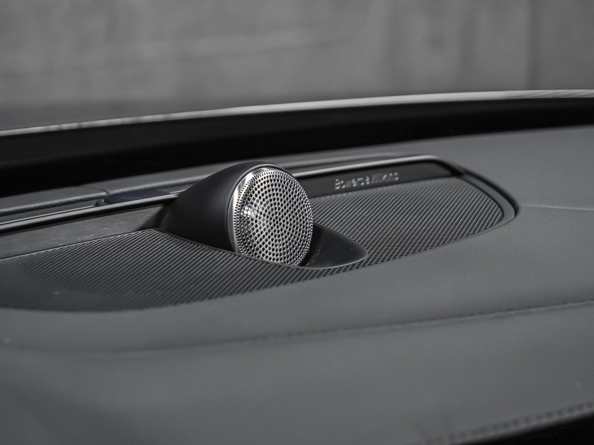 Volvo XC90 Plug-In Hybrid T8 ULTRA BRIGHT BOWERS WILKINS POLESTAR 7 PLACES 2025 Gris Montréal - photo #8