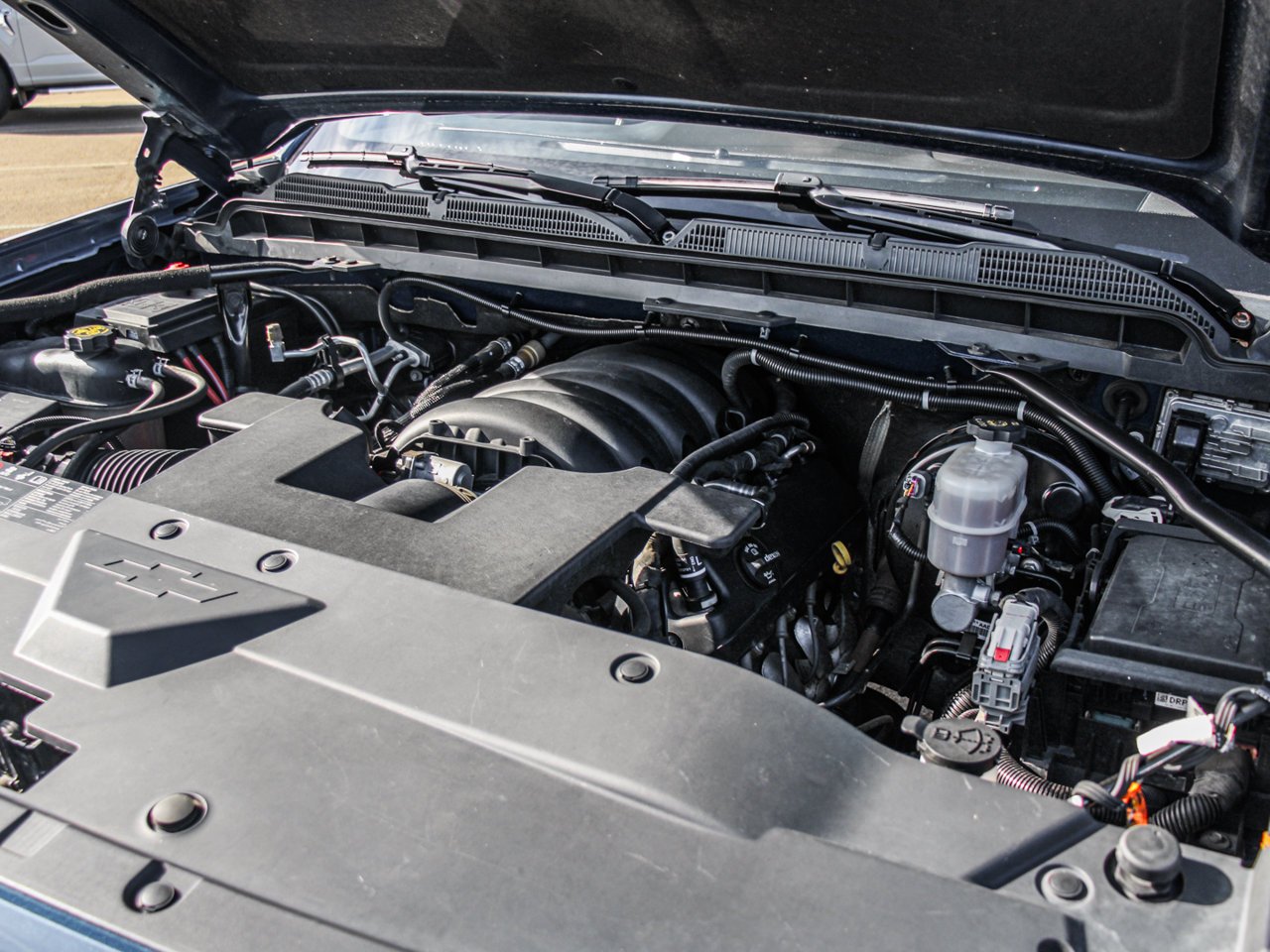 2018 Chevrolet Silverado 1500 4WD Crew Cab 143.5 LTZ w/2LZ Blue Sherwood Park - photo #13
