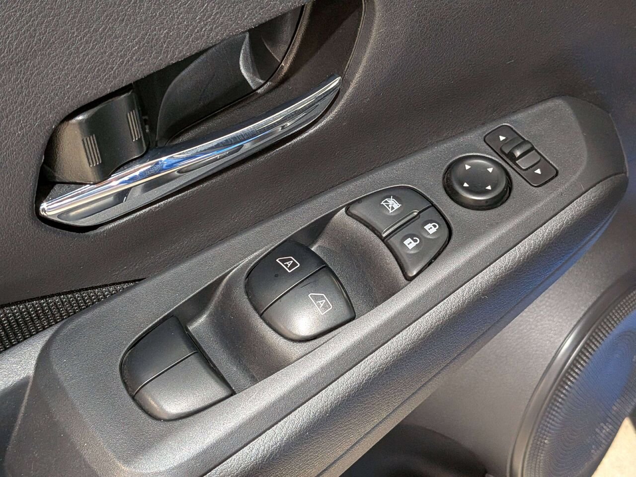 2024 Nissan Kicks SV FWD Blue Val-David - photo #30