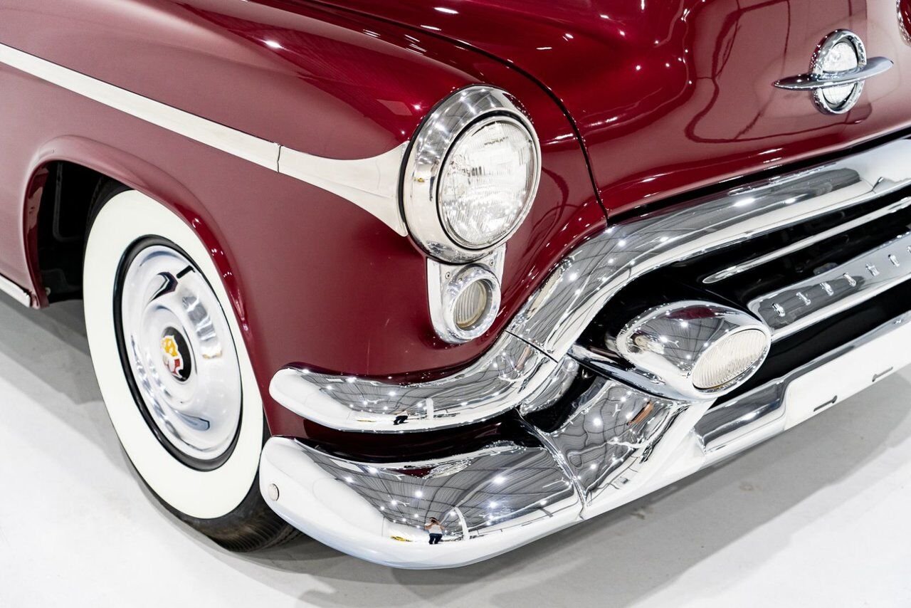 Oldsmobile 98 PRIX EN USD | Convertible Beautifully Presented from complete Restoration 1953 Rouge Montréal - photo #43