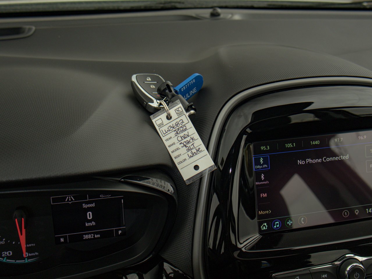 2022 Chevrolet Spark 4dr HB CVT 2LT White Sherwood Park - photo #33