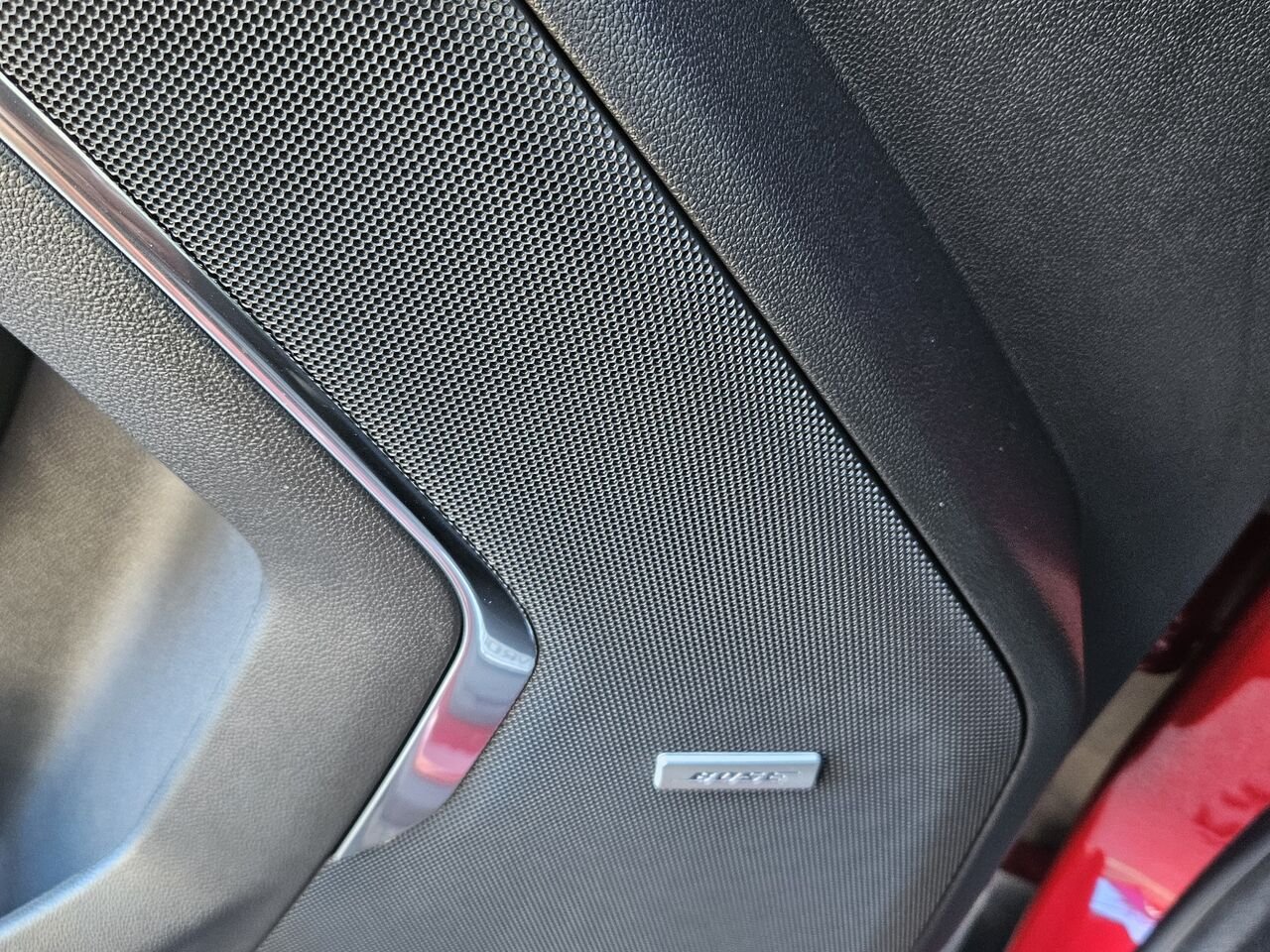 2027 Chevrolet Tahoe Z71 4 portes 4RM Radiant Red Tintcoat Thetford Mines - photo #11