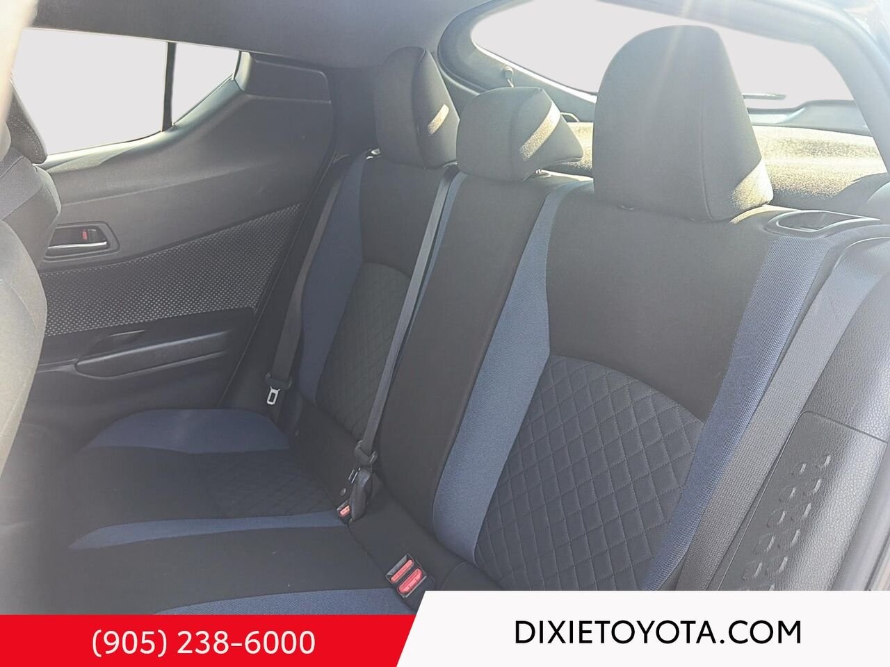 2021 Toyota C-HR XLE PREMIUM FWD / HEATED SEATS / BACK UP CAMERA / ALLOY WHEELS / CARPLAY AND ANDROID AUTO Grey Mississauga - photo #16