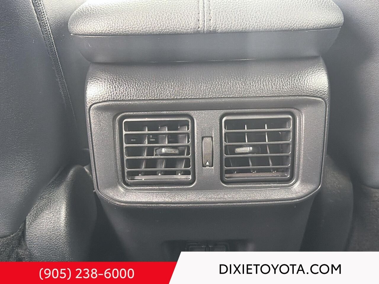 2021 Toyota RAV4 Hybrid XSE AWD / CLEAN CARFAX / HEATED SEATS / MOONROOF / ALLOY WHEELS / CARPLAY AND ANDROID AUTO Silver Mississauga - photo #19